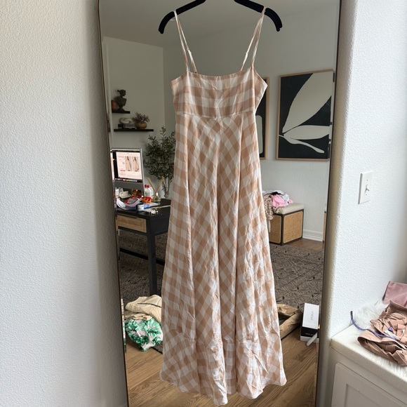 Showpo Katrien Maxi Dress - Picture 4 of 4